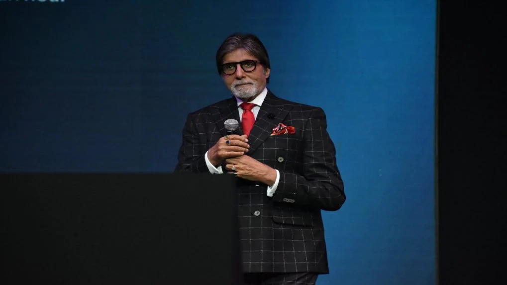 bitcoin-or-gold?-amitabh-bachchan-and-ranveer-singh-are-pitching-crypto-this-festive-season-–-cnbctv18