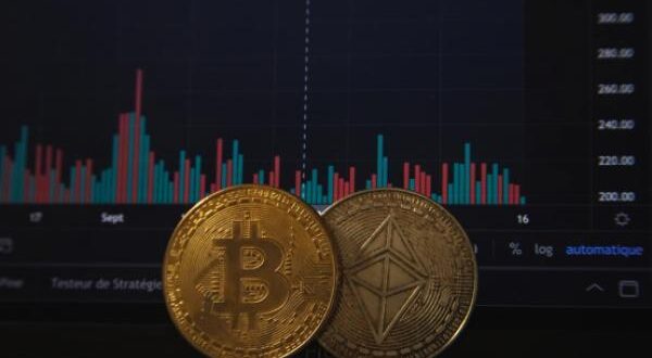 institutional-investors-dive-in-head-first-as-crypto-goes-mainstream-–-yahoo-finance