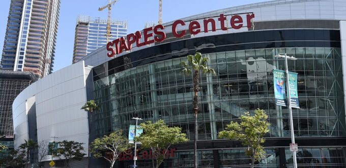los-angeles-lakers-plan-big-sendoff-as-staples-center-name-fades-into-history-–-10news