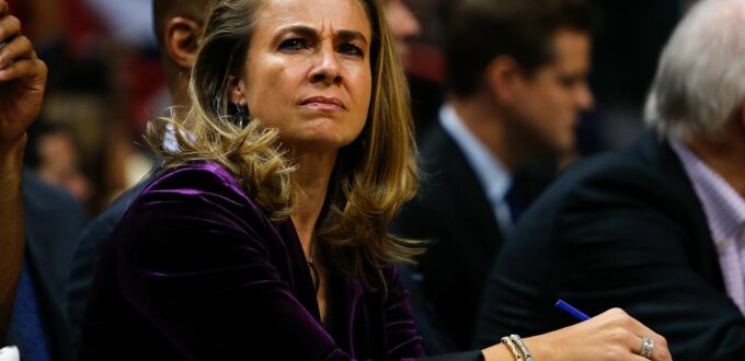 becky-hammon-explains-jump-from-nba-to-wnba’s-aces:-they-saw-me-‘as-a-head-coach’-–-yahoo-sports