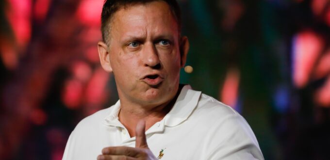 peter-thiel-wants-crypto-to-be-the-next-american-culture-war-–-fortune